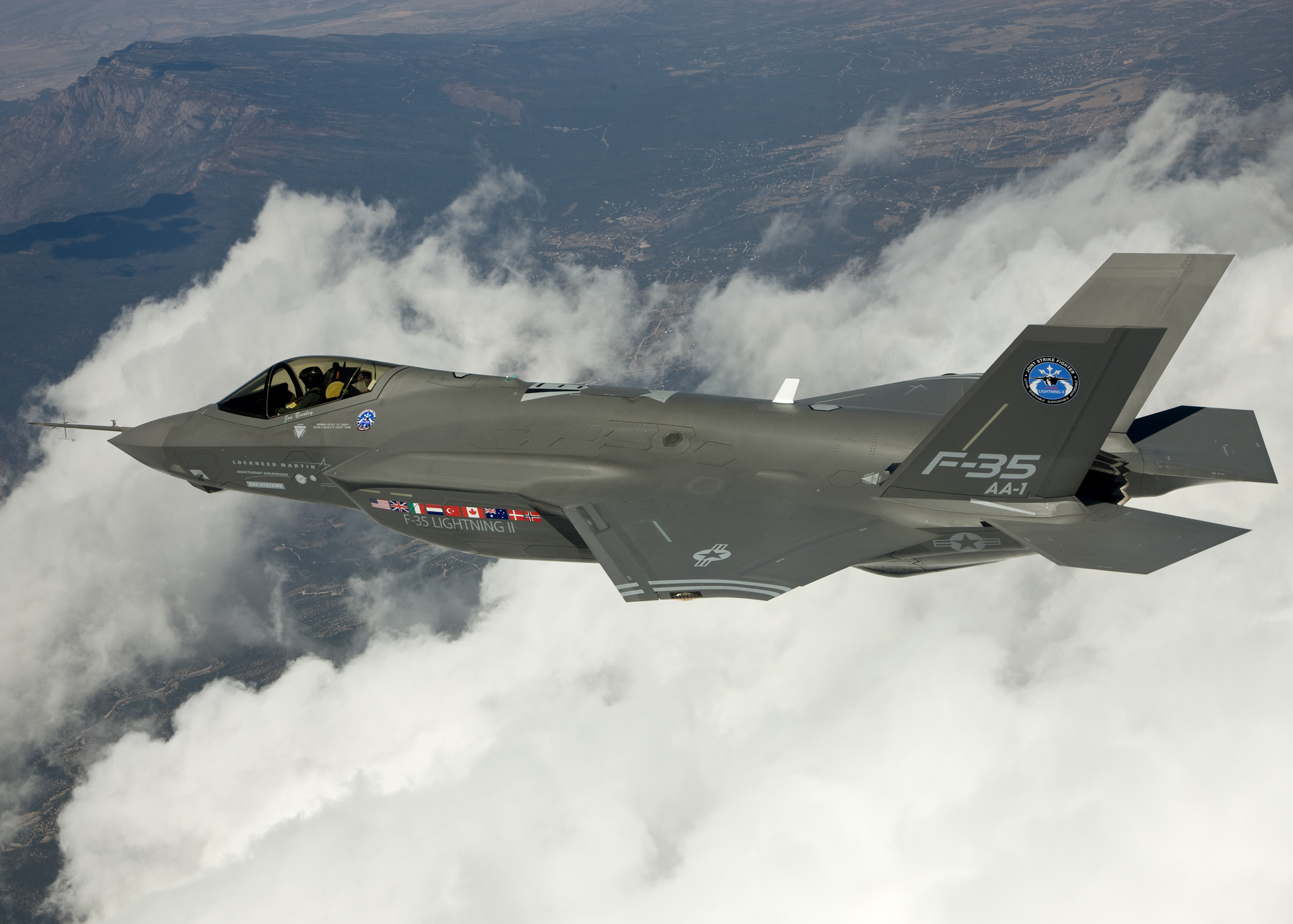 F 35 Fails Stealth Test Report Says JSF Vulnerable To Tracking By