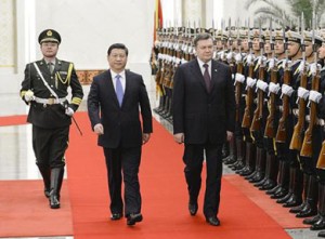 Chinese President Xi Jinping met with Ukrainian President Viktor Yanukovych in Beijing on Dec. 5, 2013.