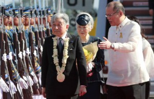  Japanese Emperor Akihito and his wife, Empress Michiko, in Manila.
