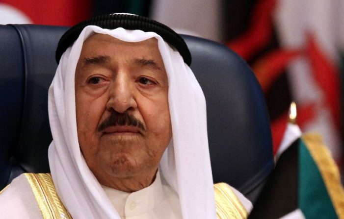 Three royals sentenced in Kuwait for insulting Emir on instant messaging
