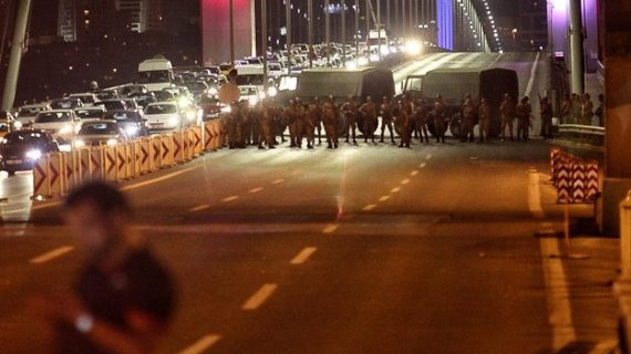 Flashback: International media silent as Turkey teeters on the brink of civil war