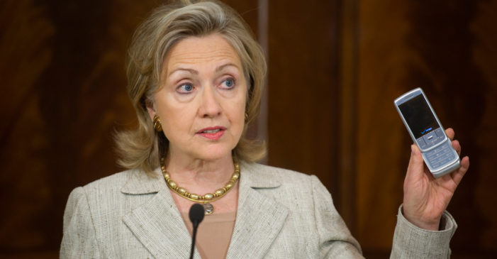 Hillary Clinton wants Snowden jailed, but orders staff to use app he endorsed