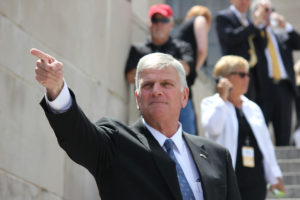 Franklin Graham speaks at the state capitol in Raleigh, North Carolina. /Flickr/Creative Commons