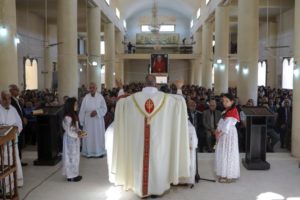 Iraqi Christians celebrate Easter in town near Mosul for first time since 2014