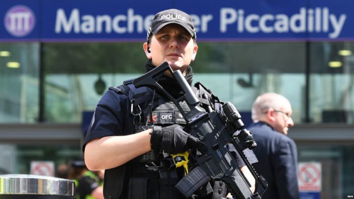 Police make new arrests, British troops take to the streets after Manchester bombing