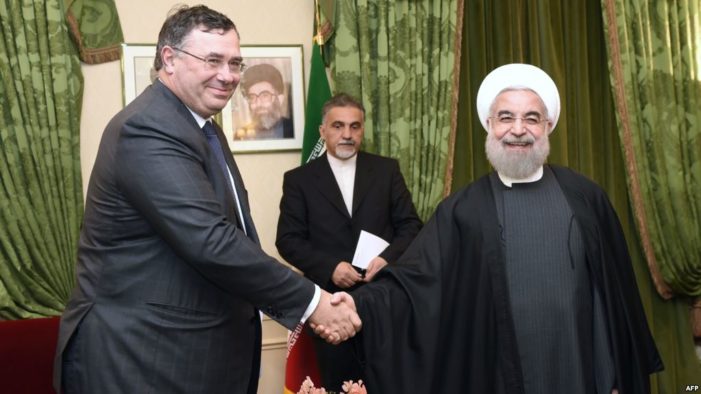 France’s Total signs $4.8 billion natural gas project with Iran