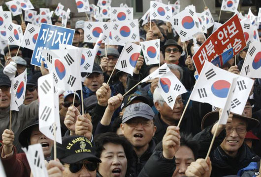 Tense Korea: Leftward tilt in Seoul meets with growing public protests