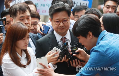Only major South Korean news outlet to challenge Park impeachment faces scrutiny