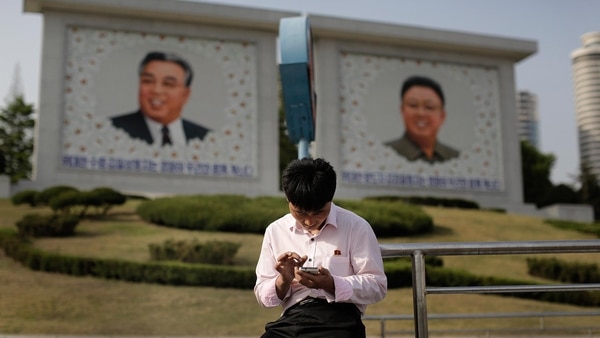 Egyptian firm pulls the plug on its North Korean cell phone service