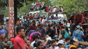 Trump warns he will cut aid to Central American nations over caravan