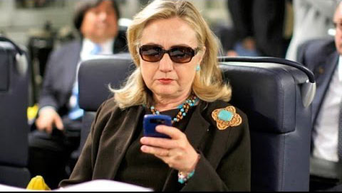 Former State Dept. official: Despite warnings, Clinton and staff were ‘wedded to their BlackBerrys’