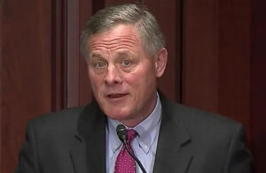Swamp rallies to Sen. Burr’s defense; Here’s who donated to his legal fund