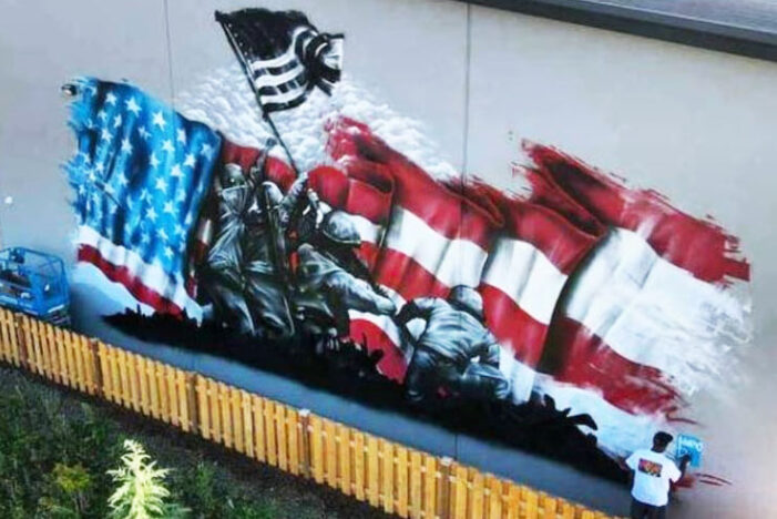 Oregon business owner ordered to remove patriotic mural