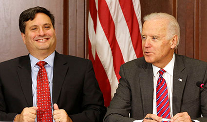 Biden names wealthy ‘implementer’ Jeff Zients to replace Ron Klain as chief of staff