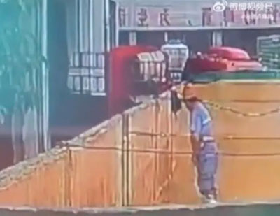 Down and out in Shandong: Tsingtao beer sales plummet after urinating worker video goes viral