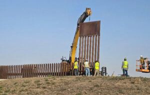 米国とメキシコの国境文化は、トランプの下でわずか2か月後に変容したと伝えられています