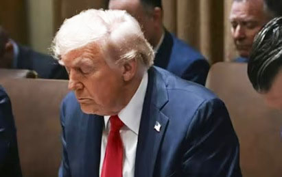 トランプから「急進的な左の狂人」…。 「大きな愛、誠実さ、愛情を込めて、とても幸せなイースター!!!」